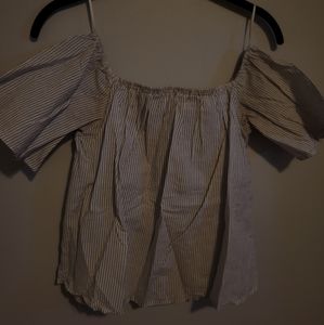 Offf shoulder top